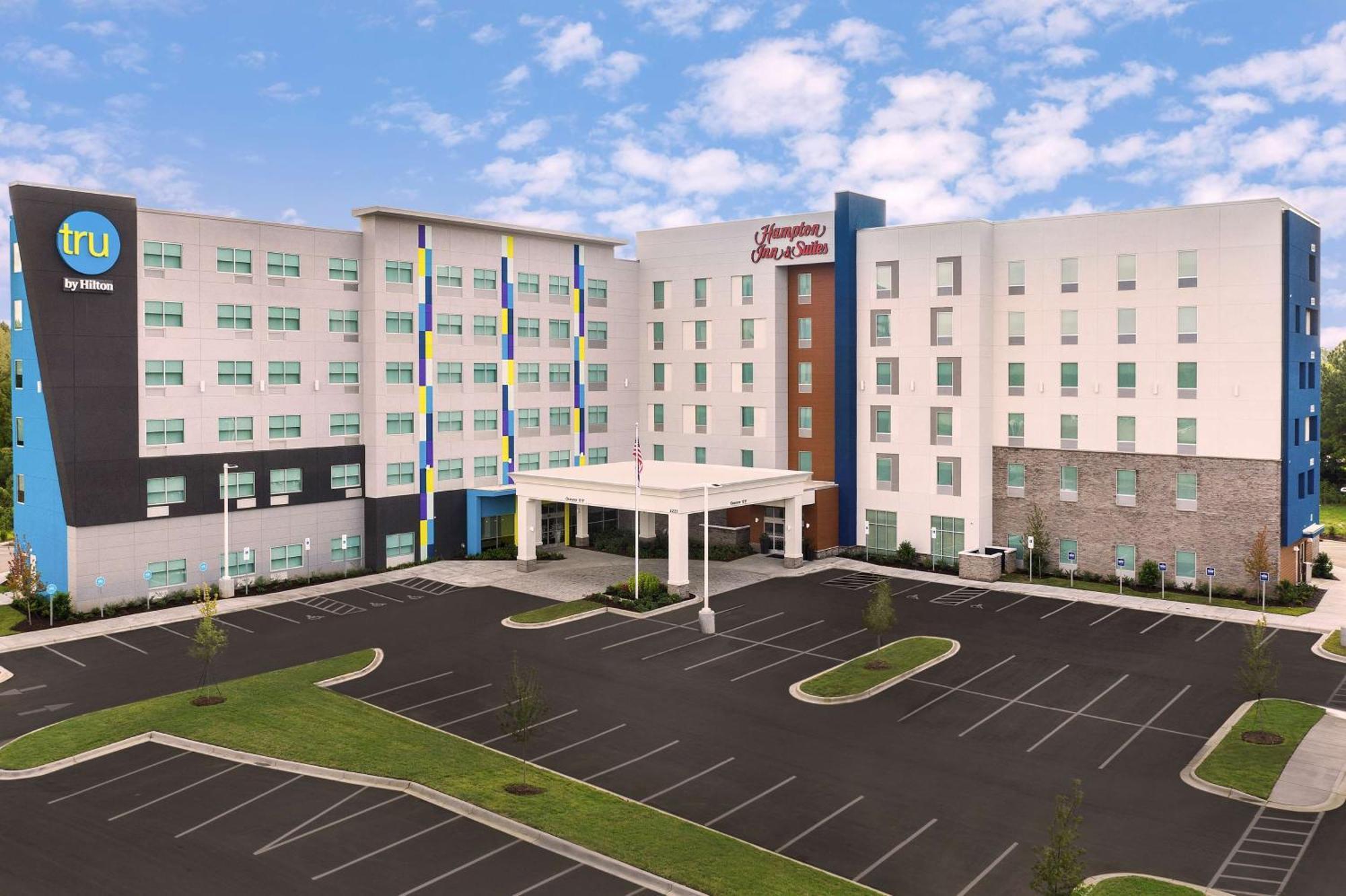 Hampton Inn & Suites Charlotte Airport Lake Pointe Esterno foto
